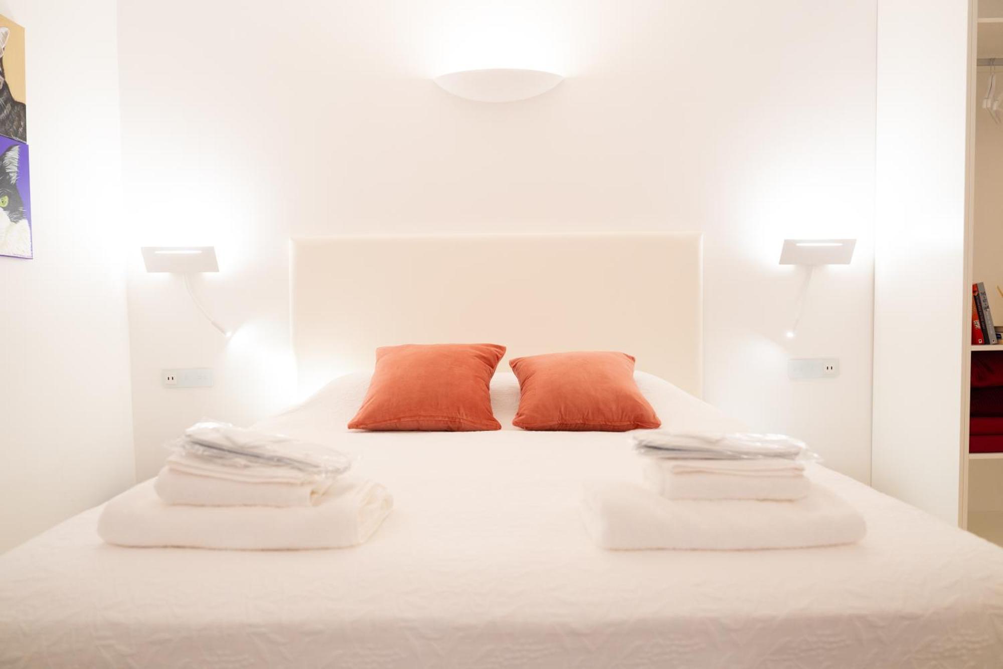 The White Knight Premium Boutique Hotel Għajnsielem Rom bilde